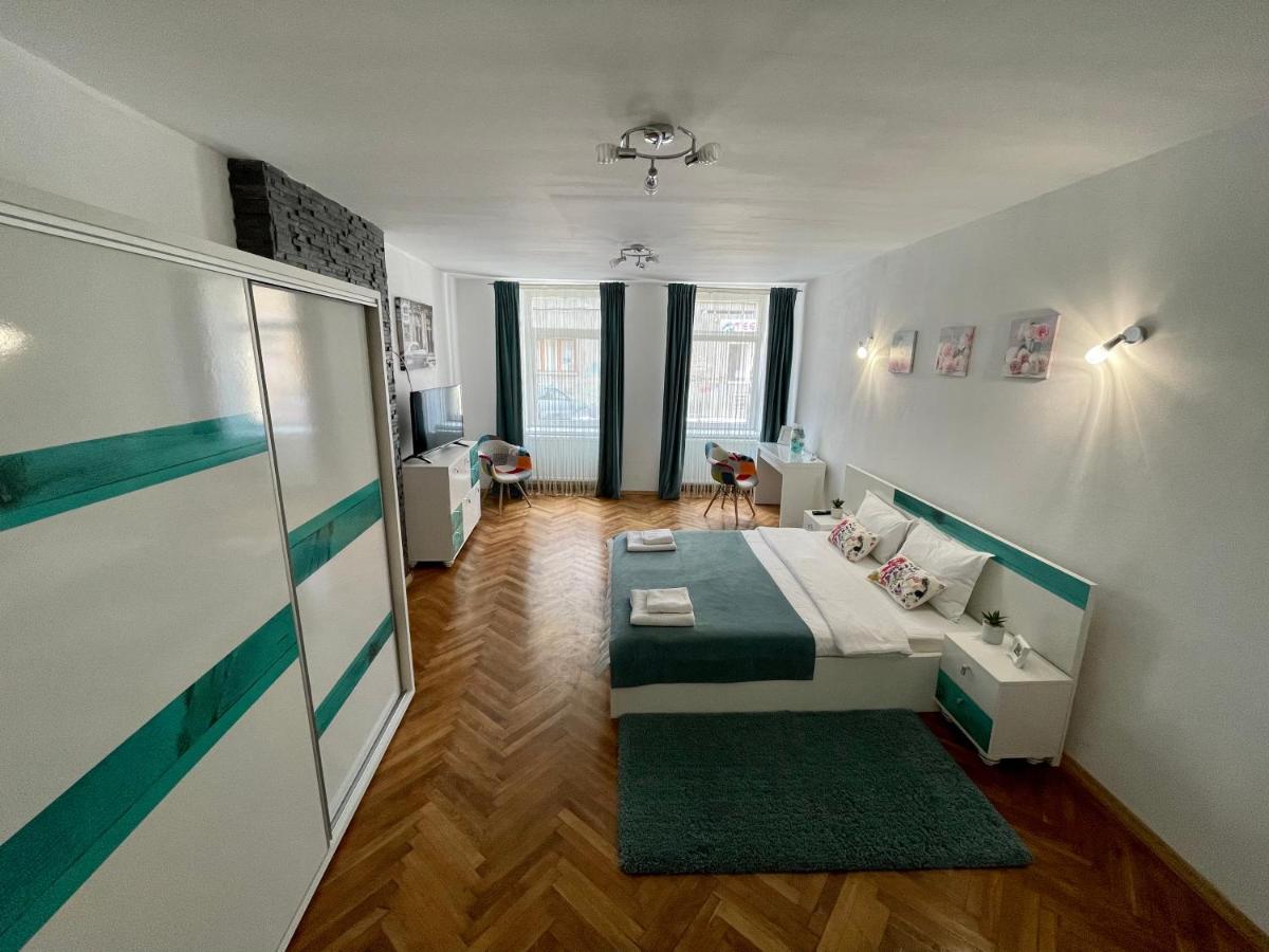 36 Central Residence Braşov Esterno foto