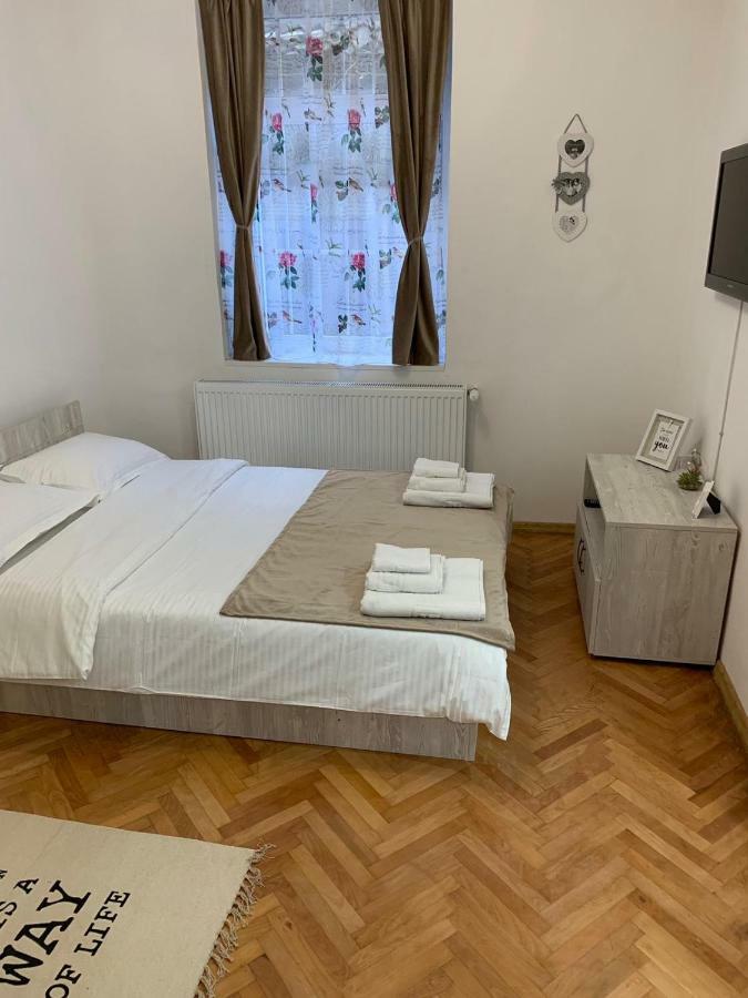 36 Central Residence Braşov Esterno foto
