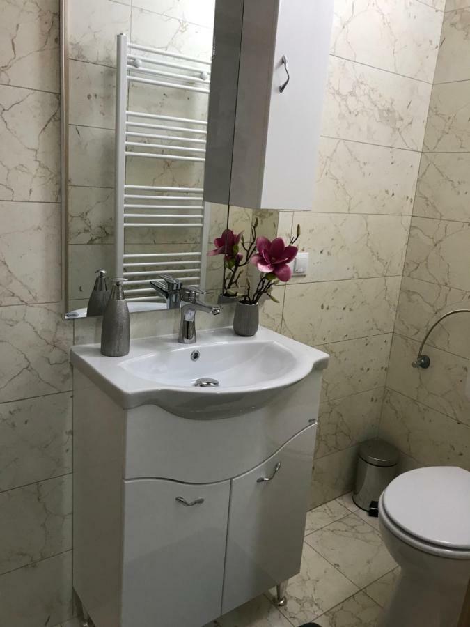 36 Central Residence Braşov Esterno foto