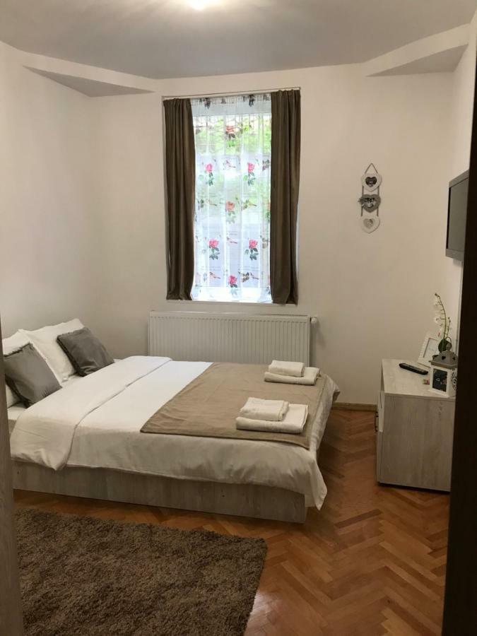 36 Central Residence Braşov Esterno foto
